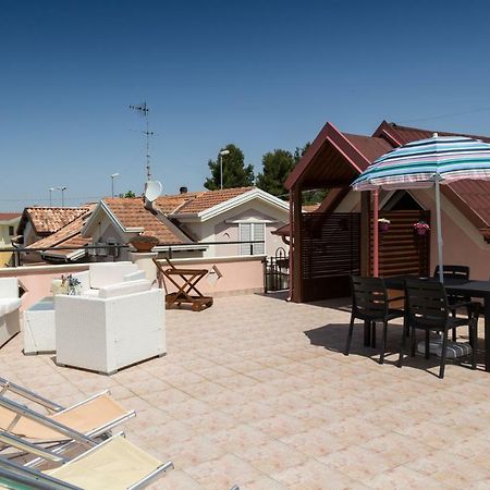 Casa Vacanze Un Tuffo Nel Blu Villa Matera Exterior foto