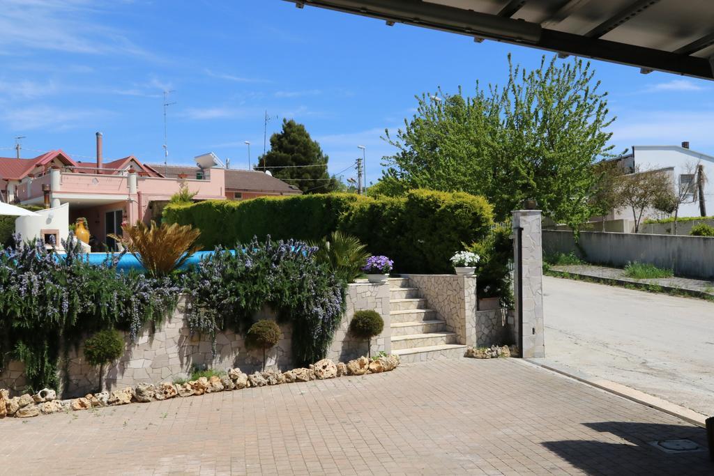 Casa Vacanze Un Tuffo Nel Blu Villa Matera Exterior foto