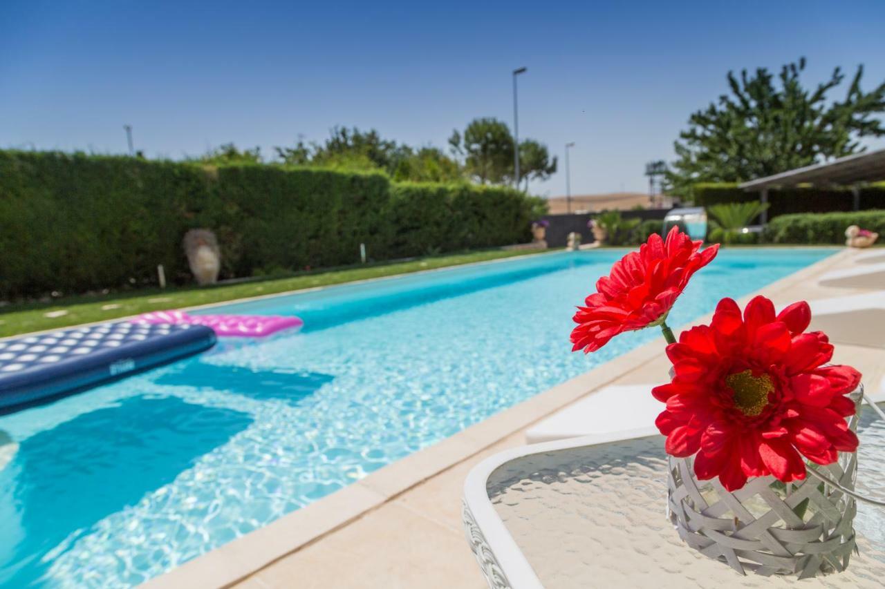 Casa Vacanze Un Tuffo Nel Blu Villa Matera Exterior foto