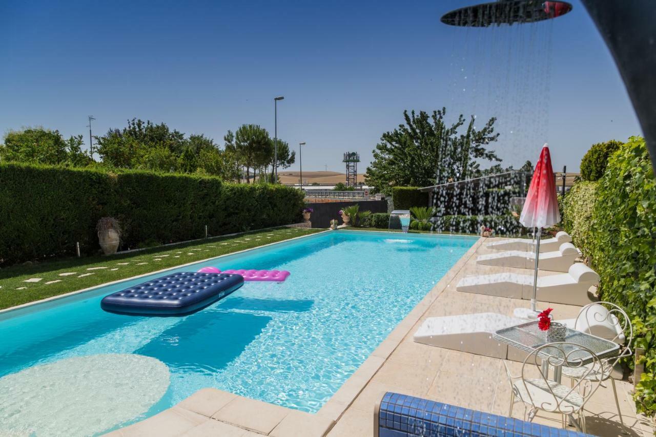 Casa Vacanze Un Tuffo Nel Blu Villa Matera Exterior foto