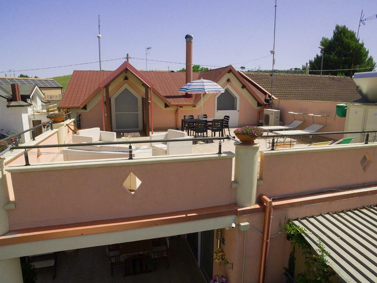 Casa Vacanze Un Tuffo Nel Blu Villa Matera Exterior foto