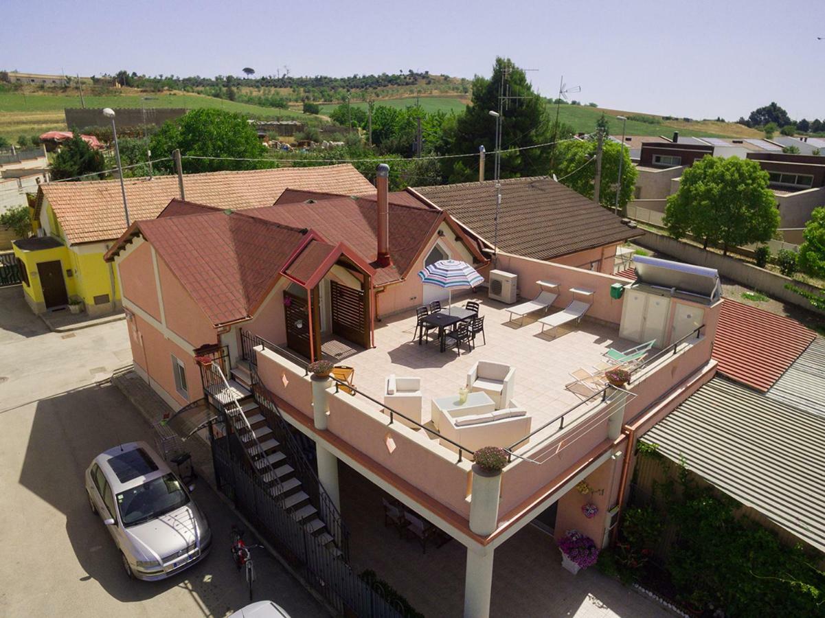 Casa Vacanze Un Tuffo Nel Blu Villa Matera Exterior foto